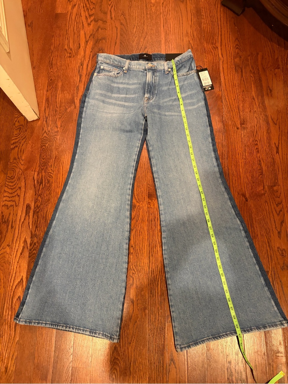 7 For All Mankind Light Blue Wide-Leg Flare Jeans. NWT - Picture 3 of 8